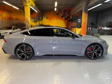 AUDI RS7 Sportback 4.0 TFSI quattro~HEAD-UP~PANO~MATR