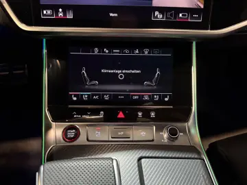 AUDI RS7 Sportback 4.0 TFSI quattro~HEAD-UP~PANO~MATR