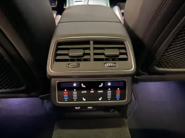 AUDI RS7 Sportback 4.0 TFSI quattro~HEAD-UP~PANO~MATR