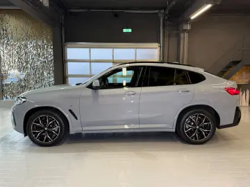 BMW X4 xDrive 20i M Sport~AHK~KAMERA 360 ~LEDER~