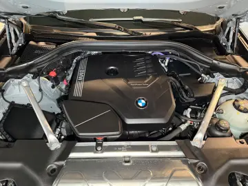 BMW X4 xDrive 20i M Sport~AHK~KAMERA 360 ~LEDER~