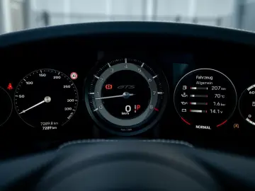 PORSCHE 992.1 GTS Coupe   18-Wege   Lift   Burmester