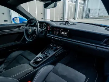 PORSCHE 992.1 GTS Coupe   18-Wege   Lift   Burmester