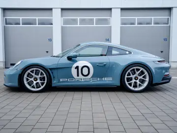 PORSCHE 992 S T   1. Hand   Lift   Heritage