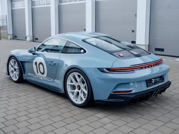 PORSCHE 992 S T   1. Hand   Lift   Heritage