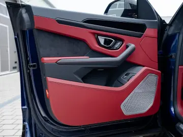 LAMBORGHINI Urus   1. Hand   Q-Citura   HUD   B&O