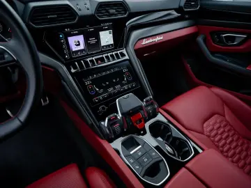 LAMBORGHINI Urus   1. Hand   Q-Citura   HUD   B&O