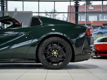 FERRARI 812 GTS  1.H  Carbon  SOFORT  JBL  MwSt   LIFT