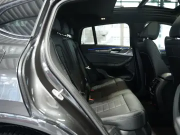 BMW X4 M40 d  1.H  AHK  Pano  H-UP  Memory  H&K