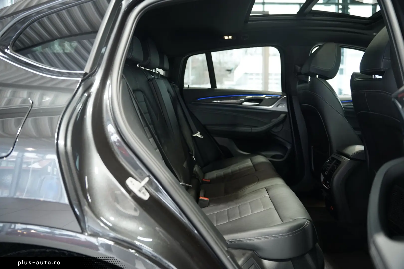 BMW X4 M40 d  1.H  AHK  Pano  H-UP  Memory  H&K