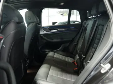 BMW X4 M40 d  1.H  AHK  Pano  H-UP  Memory  H&K