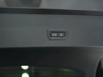 BMW X4 M40 d  1.H  AHK  Pano  H-UP  Memory  H&K