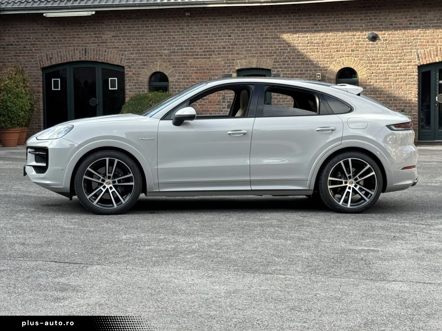 PORSCHE Cayenne E-Hybrid Coupe SPORTDESIGN INNODRIVE 22