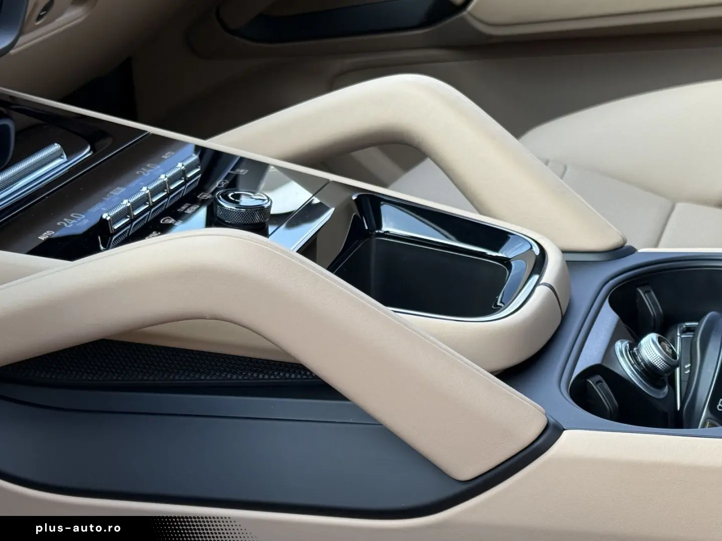 PORSCHE Cayenne E-Hybrid Coupe SPORTDESIGN INNODRIVE 22