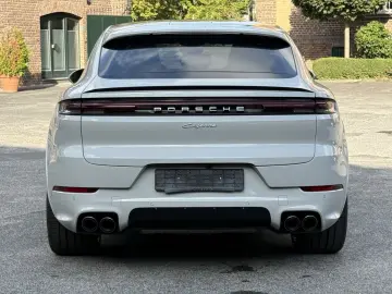 PORSCHE Cayenne E-Hybrid Coupe SPORTDESIGN INNODRIVE 22