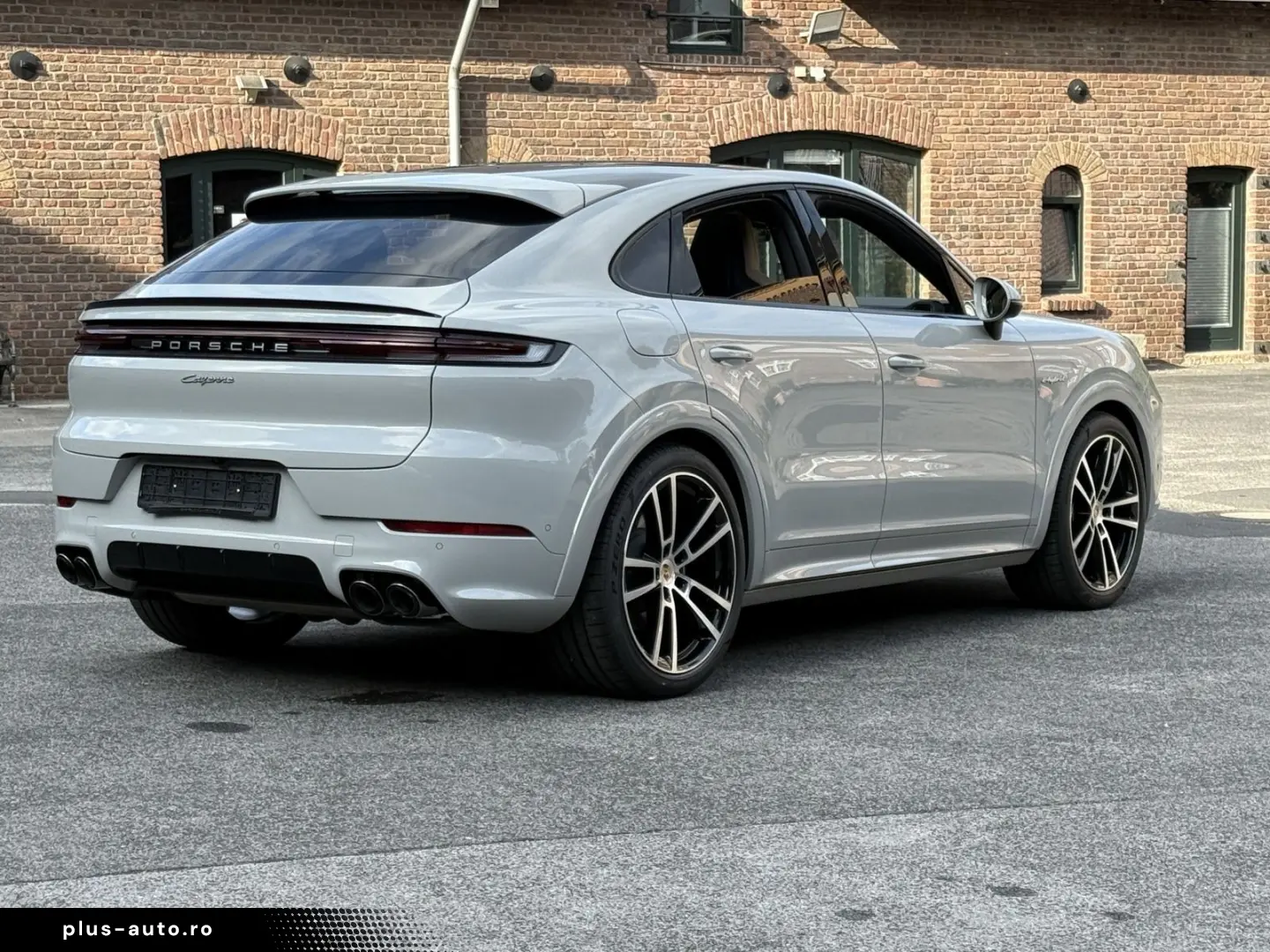 PORSCHE Cayenne E-Hybrid Coupe SPORTDESIGN INNODRIVE 22
