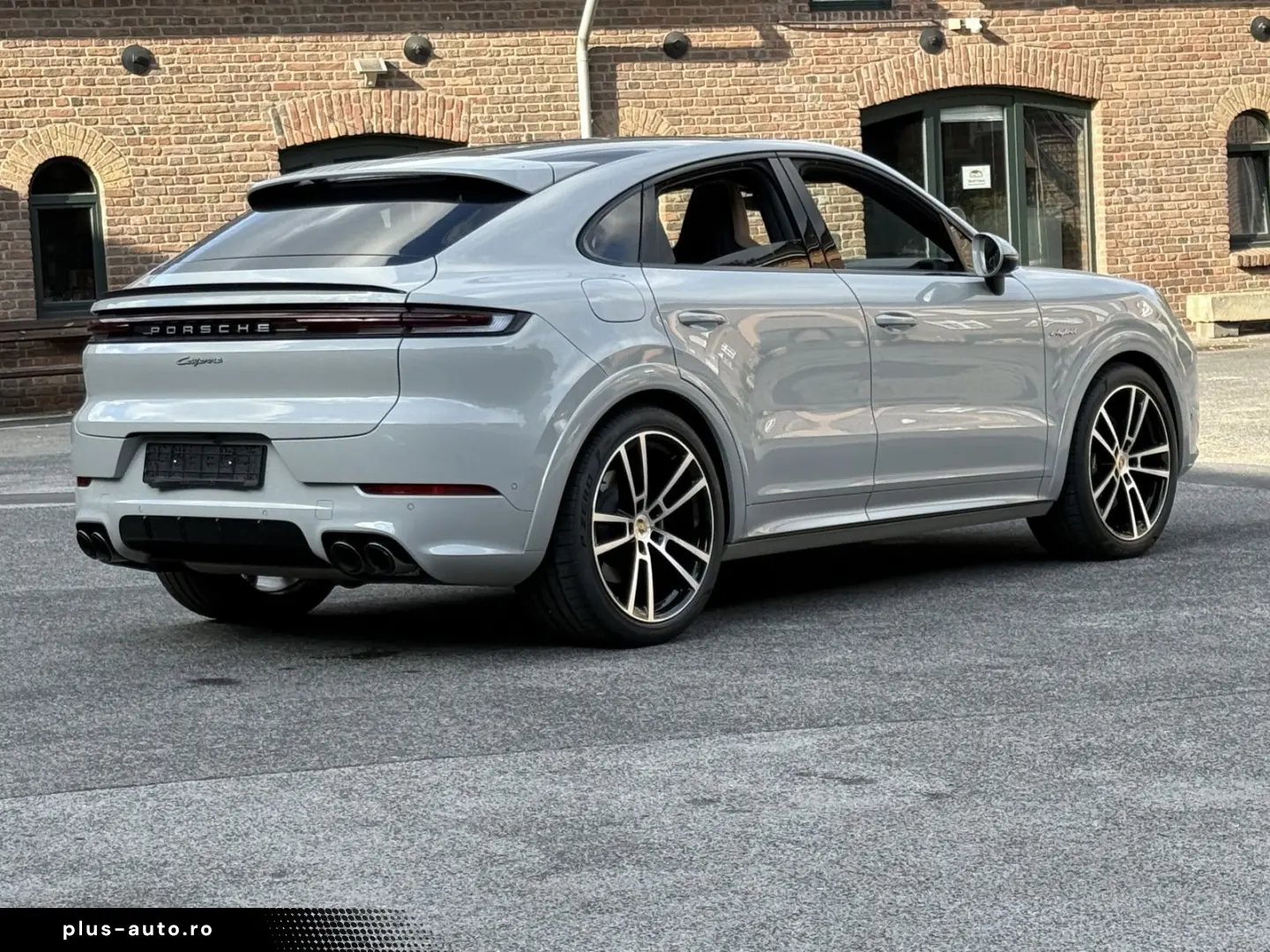 PORSCHE Cayenne E-Hybrid Coupe SPORTDESIGN INNODRIVE 22