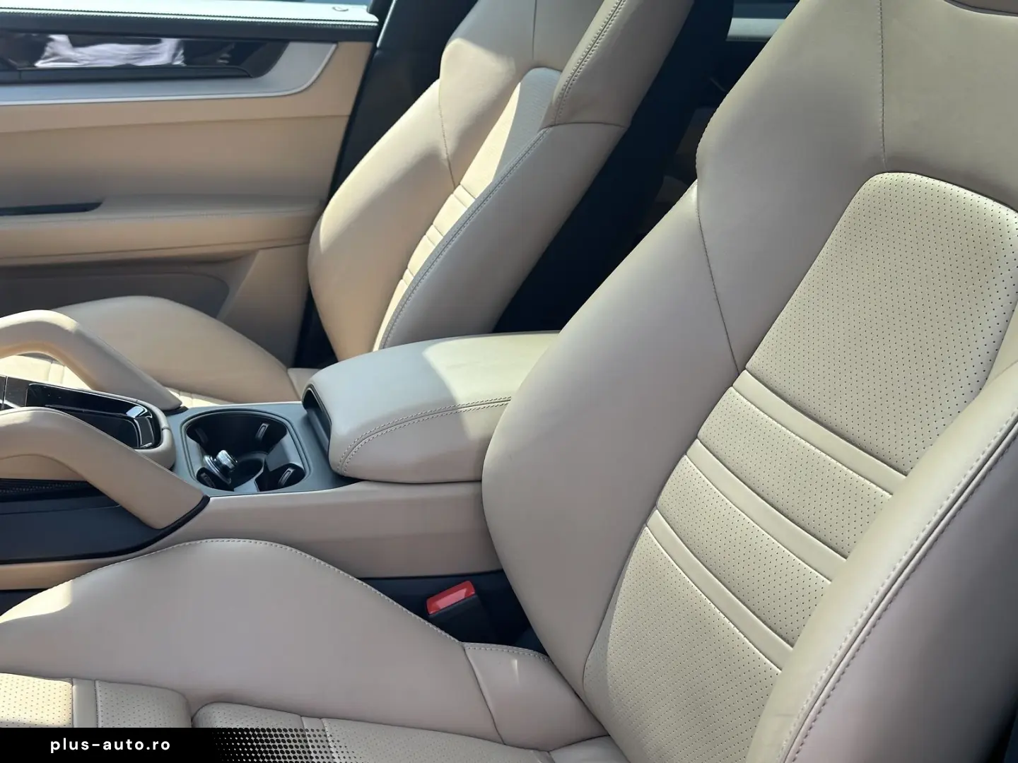 PORSCHE Cayenne E-Hybrid  Coupe KREIDE-BEIGE SPORTDESIGN