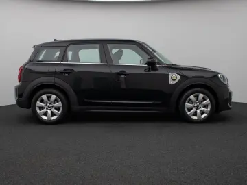 MINI Cooper SE Countryman ALL4 Kamera DAB Navi