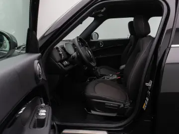 MINI Cooper SE Countryman ALL4 Kamera DAB Navi