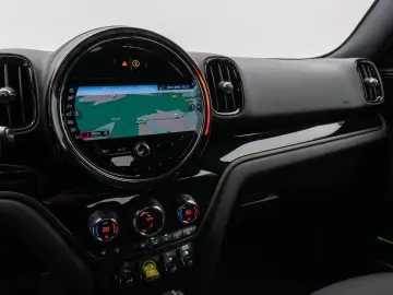 MINI Cooper SE Countryman ALL4 Kamera DAB Navi