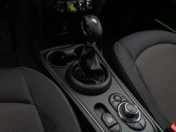 MINI Cooper SE Countryman ALL4 Kamera DAB Navi