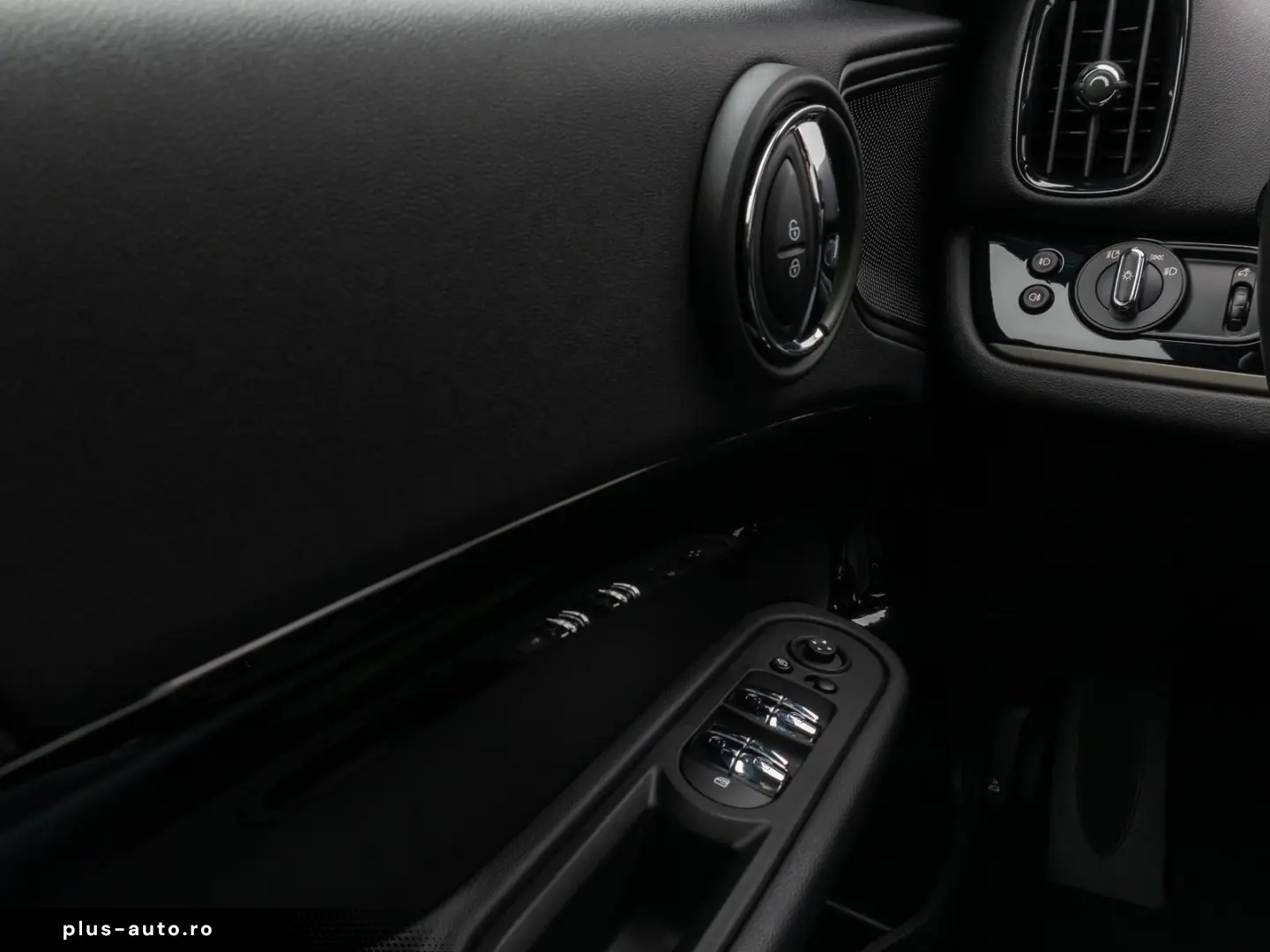 MINI Cooper SE Countryman ALL4 Kamera DAB Navi