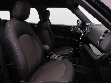 MINI Cooper SE Countryman ALL4 Kamera DAB Navi