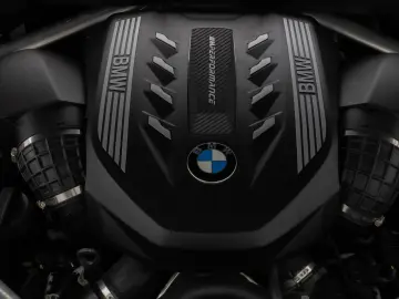 BMW X7 M50i Panorama Laser 360 HUD H K SoftCl 22Zoll