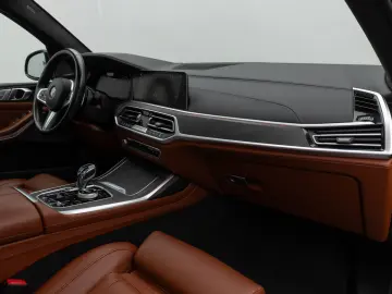 BMW X7 M50i Panorama Laser 360 HUD H K SoftCl 22Zoll