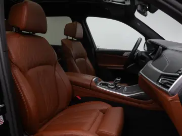 BMW X7 M50i Panorama Laser 360 HUD H K SoftCl 22Zoll