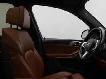 BMW X7 M50i Panorama Laser 360 HUD H K SoftCl 22Zoll