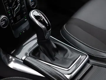 Volvo V40 D3 Geartronic Momentum