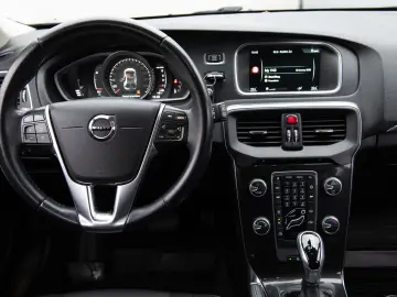 Volvo V40 D3 Geartronic Momentum