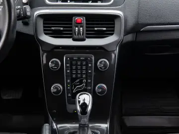 Volvo V40 D3 Geartronic Momentum