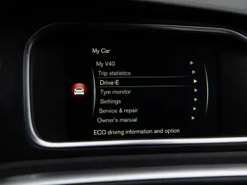 Volvo V40 D3 Geartronic Momentum