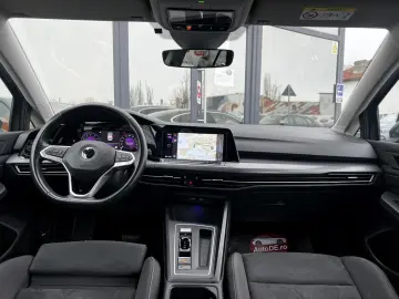 Volkswagen Golf Gen-Viii-2020