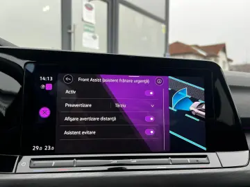 Volkswagen Golf Gen-Viii-2020