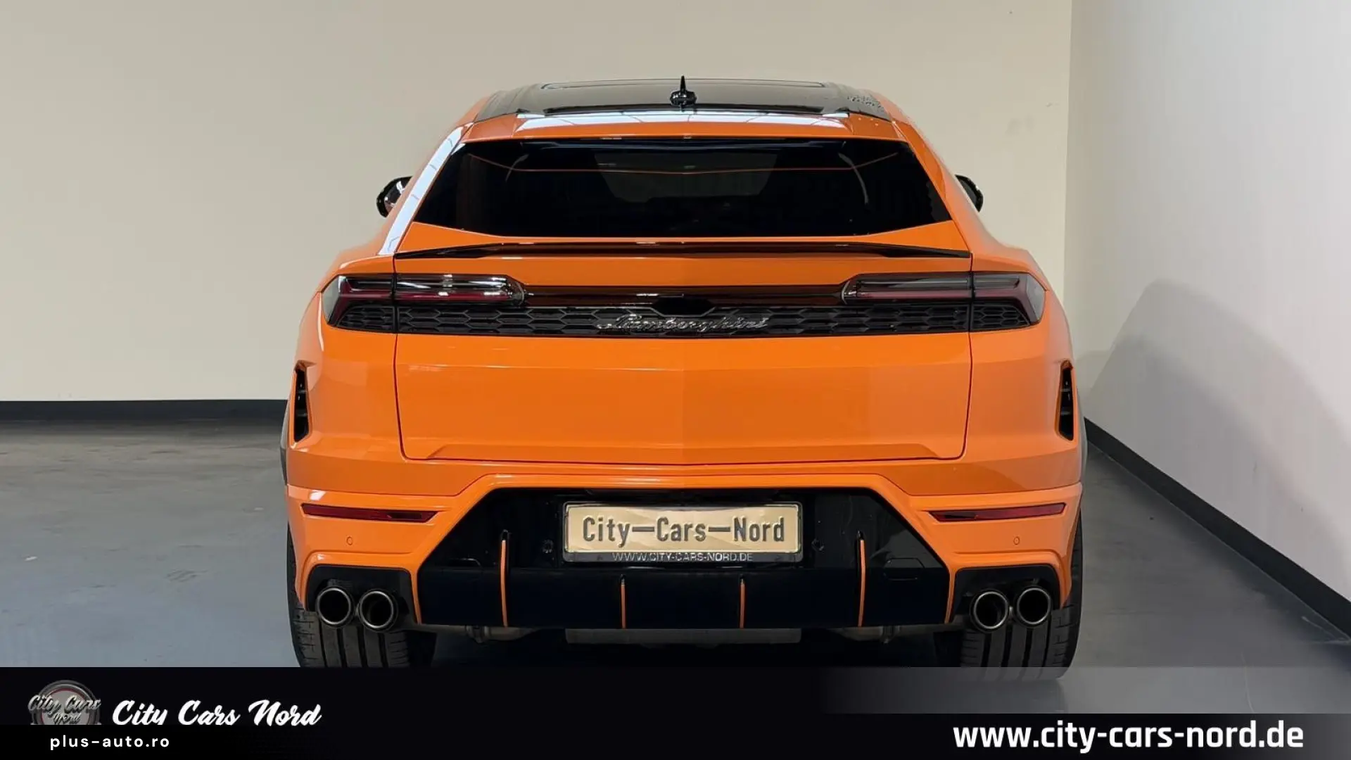 LAMBORGHINI URUS SE AKRAPOVIC B&O MASSAGE PANORAMA