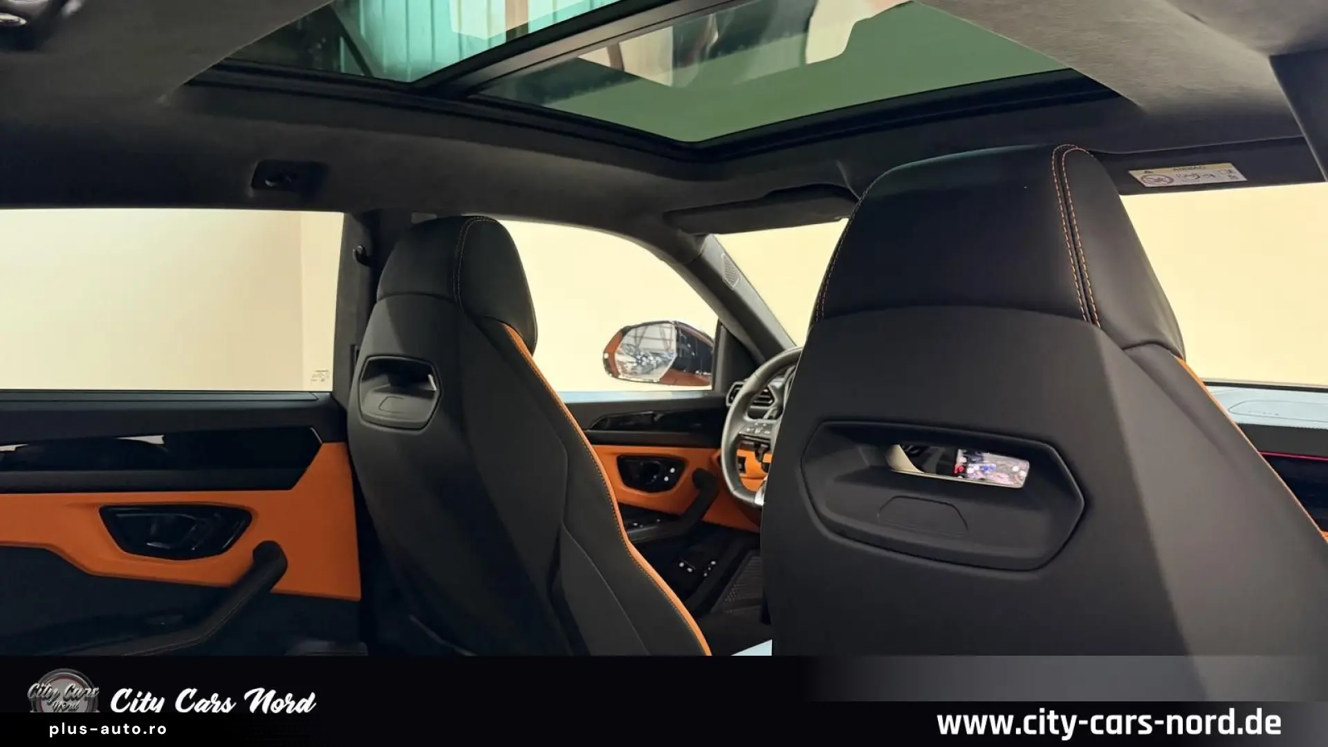 LAMBORGHINI URUS SE AKRAPOVIC B&O MASSAGE PANORAMA