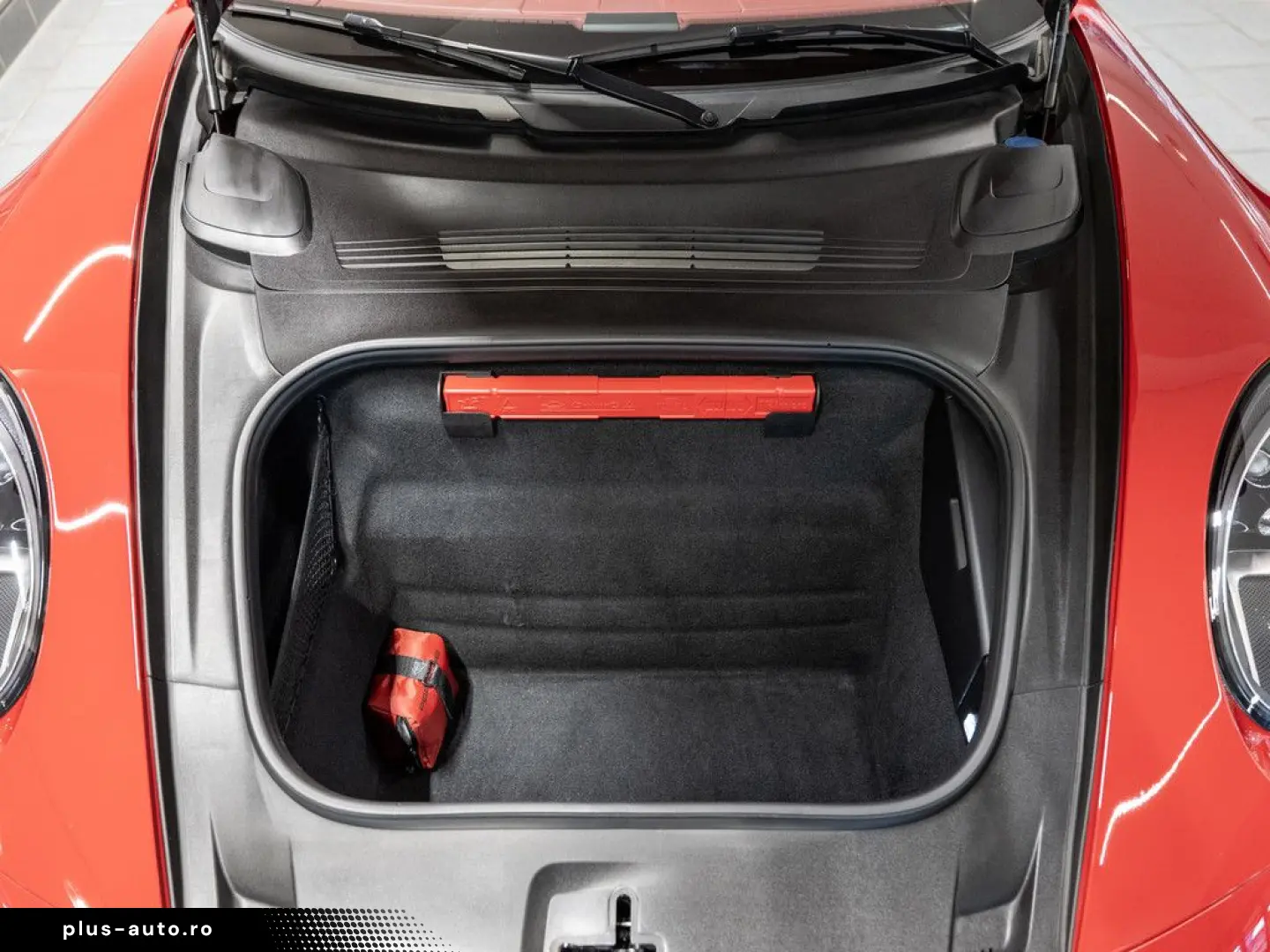 PORSCHE 911 3.0 Carrera LED