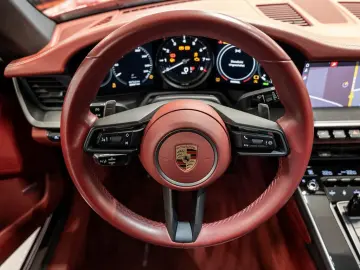 PORSCHE 911 3.0 Carrera LED