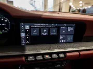 PORSCHE 911 3.0 Carrera LED