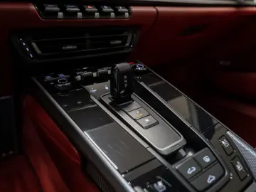 PORSCHE 911 3.0 Carrera LED