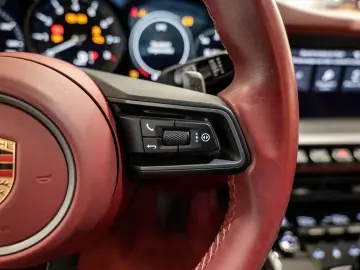 PORSCHE 911 3.0 Carrera LED