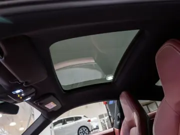 PORSCHE 911 3.0 Carrera LED