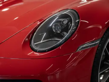 PORSCHE 911 3.0 Carrera LED