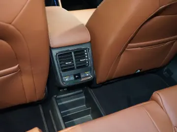 SKODA 80 FOUNDERS EDITION AUX.HEAT DCC