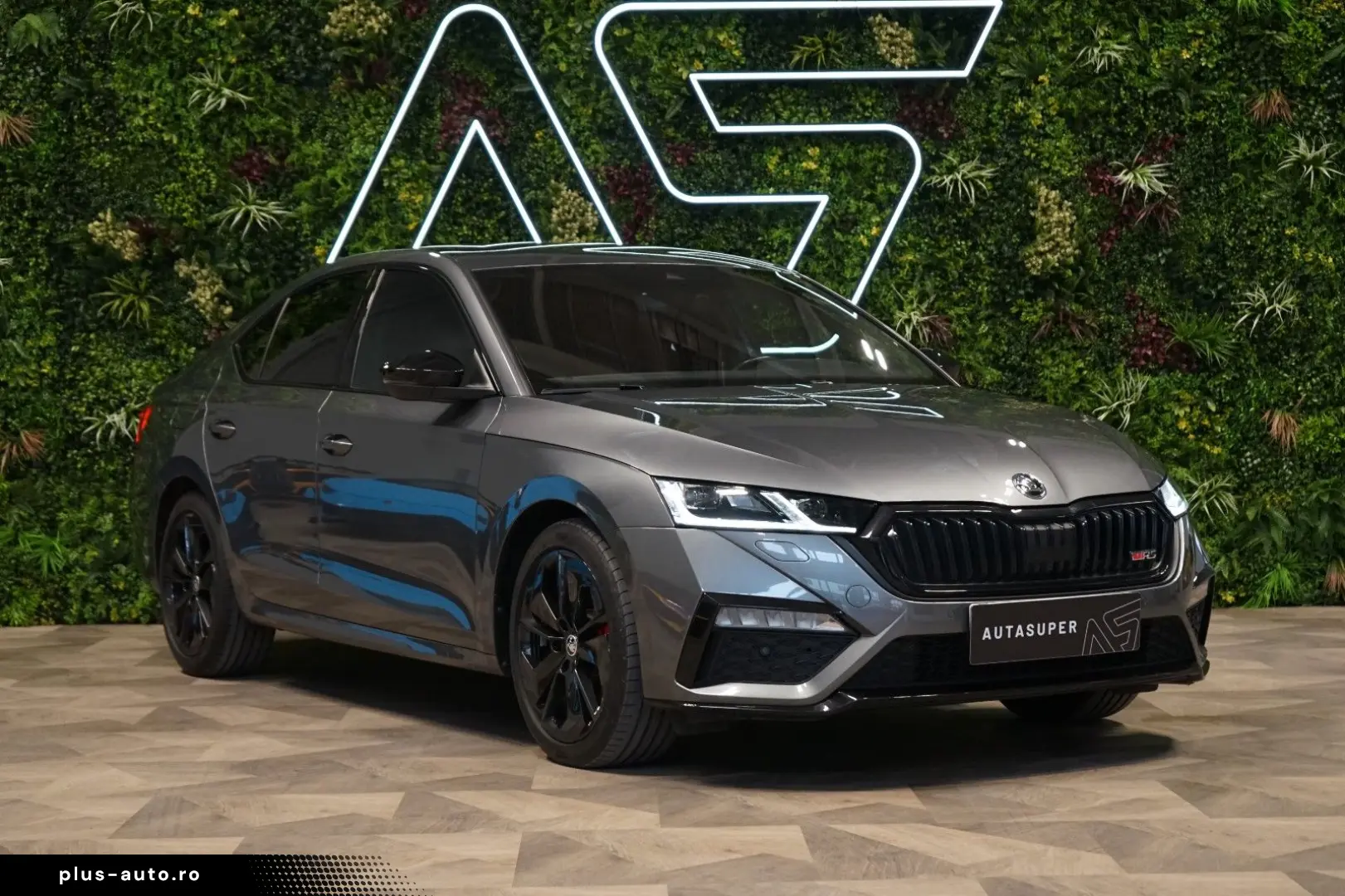 SKODA Octavia RS 2.0TDI 4X4 LED DSG TOW HUD