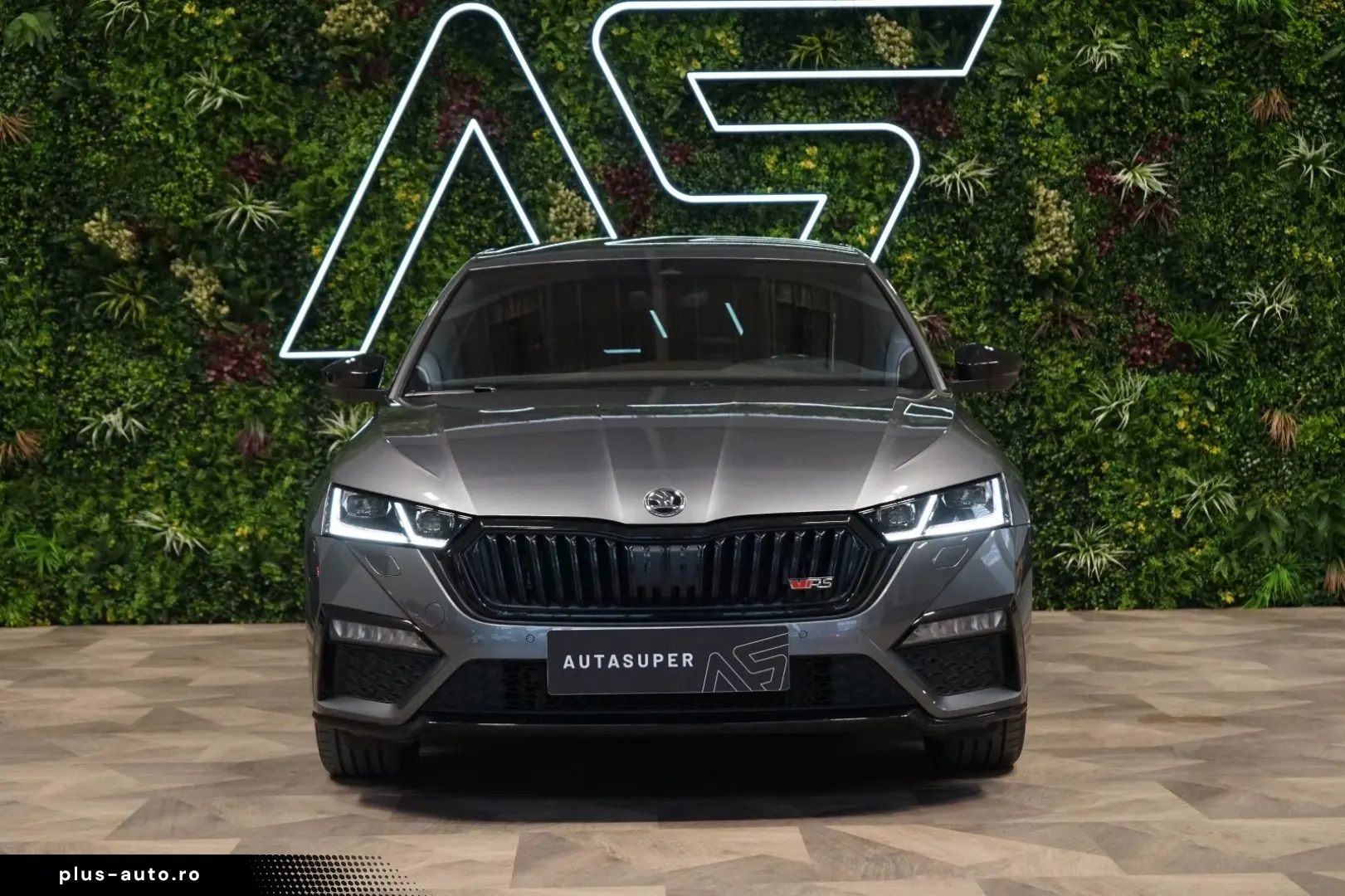 SKODA Octavia RS 2.0TDI 4X4 LED DSG TOW HUD